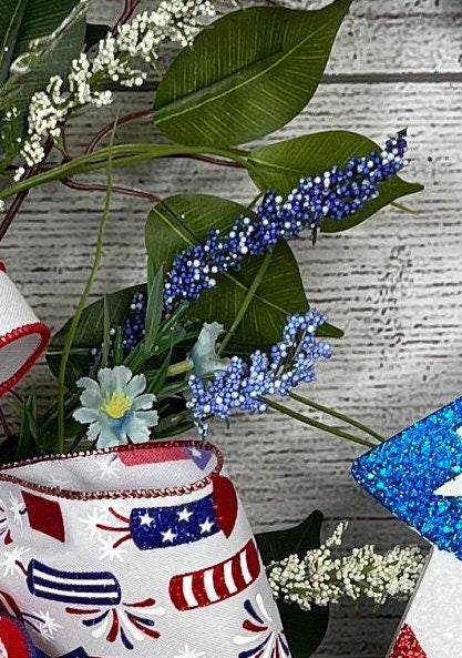 Patriotic red, white, blue wreath, Elegant Grapevine Wreath, Summer Patriotic Wreath, Patriotic Stars Wreath, July Fourth decor, USA decor
