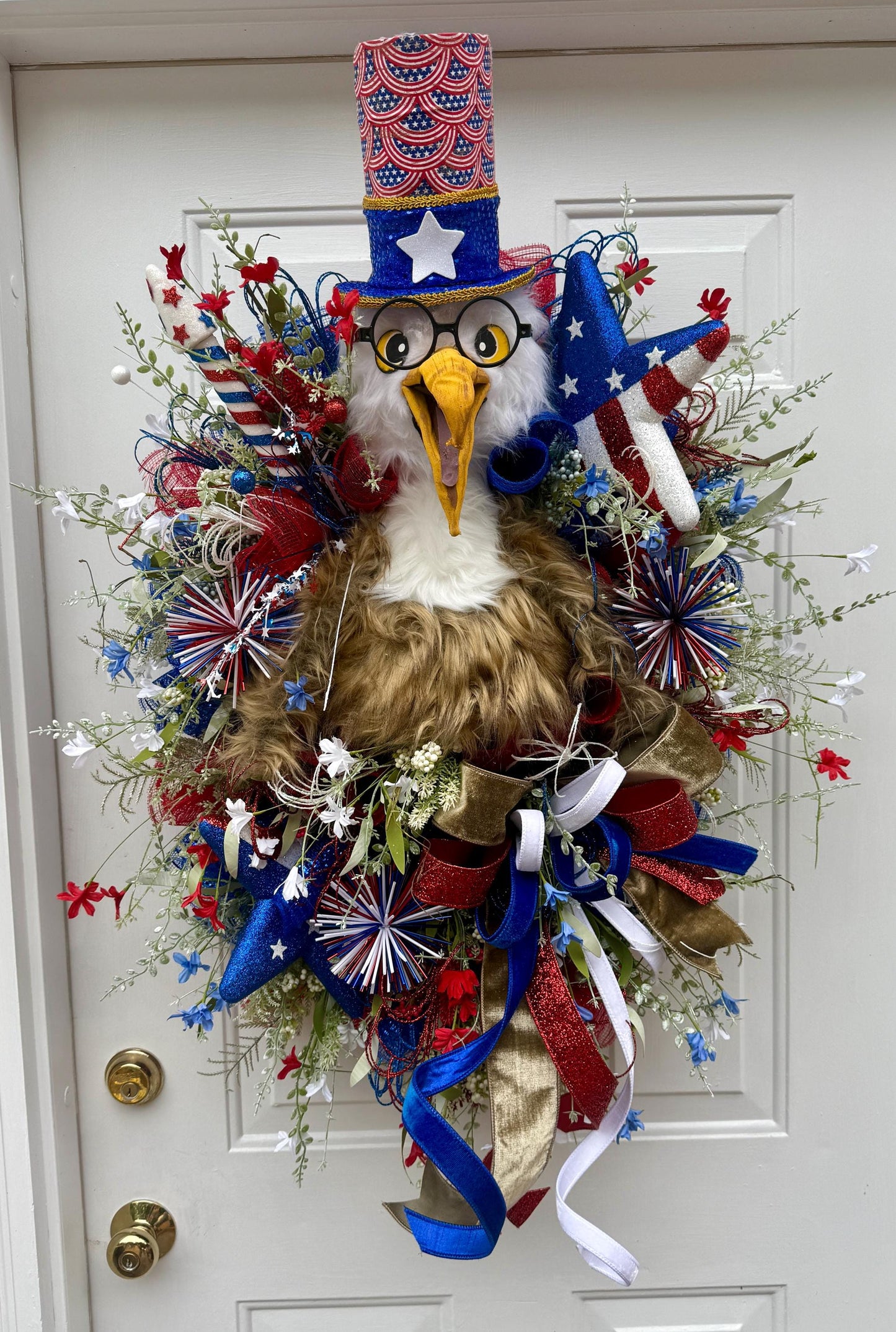 Patriotic Eagle Wreath: 4th of July Red, White, and Blue Decor