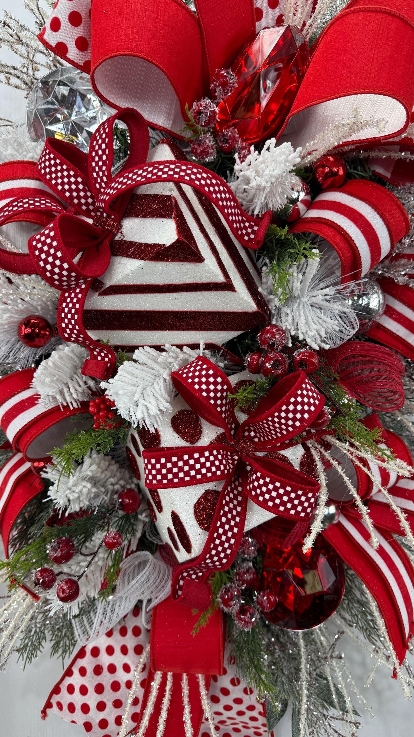 Red and White Christmas Wreath with Polka Dots, Gift Boxes, and Luxe Ribbon, Over the top Christmas Wreath, Winter Wreath, Jewel Wreath