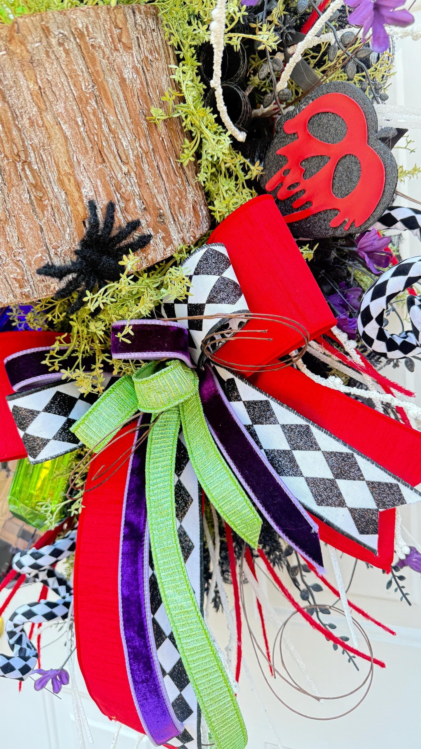 Oversized Monster Halloween Wreath: Gothic Green Face Decor