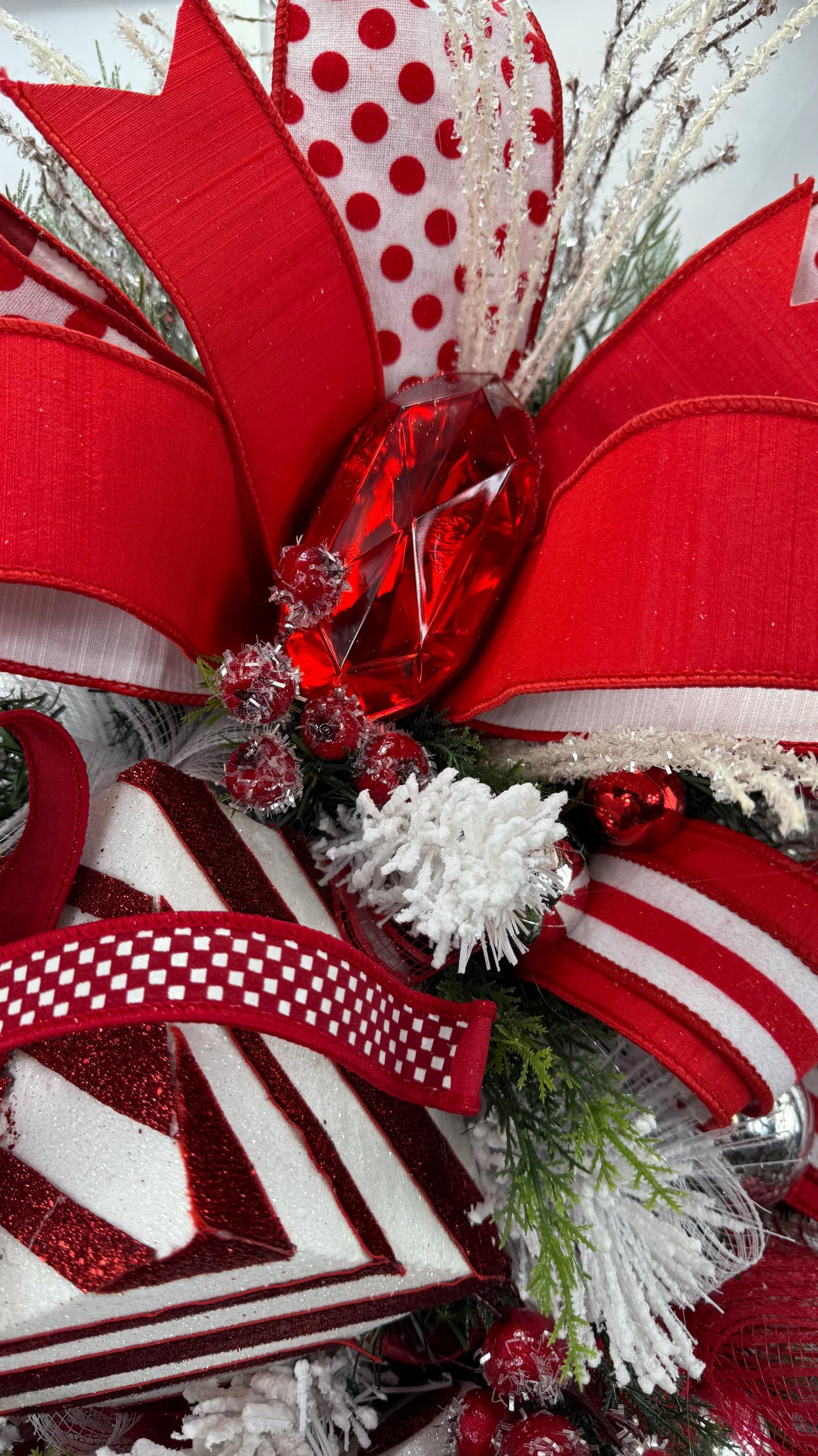 Red and White Christmas Wreath with Polka Dots, Gift Boxes, and Luxe Ribbon, Over the top Christmas Wreath, Winter Wreath, Jewel Wreath