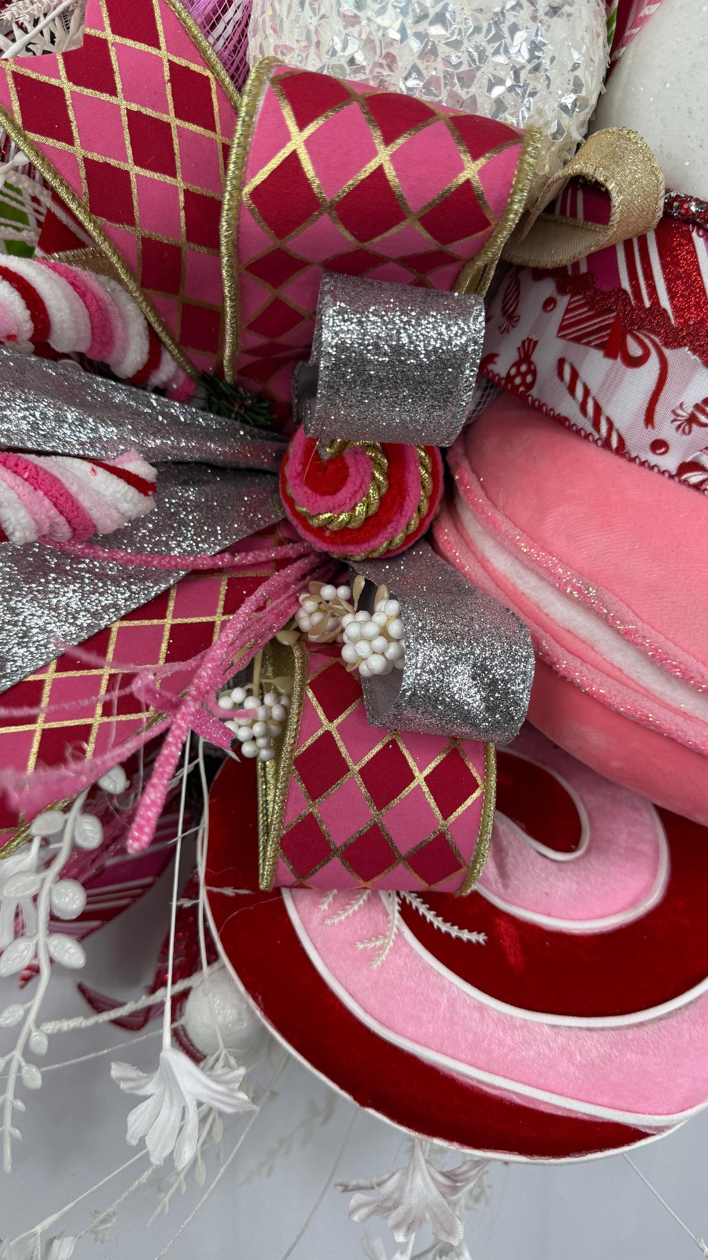 Snowman Wreath Peppermint Candy, Pink and Red Winter Decor, Holiday Hosting Decor