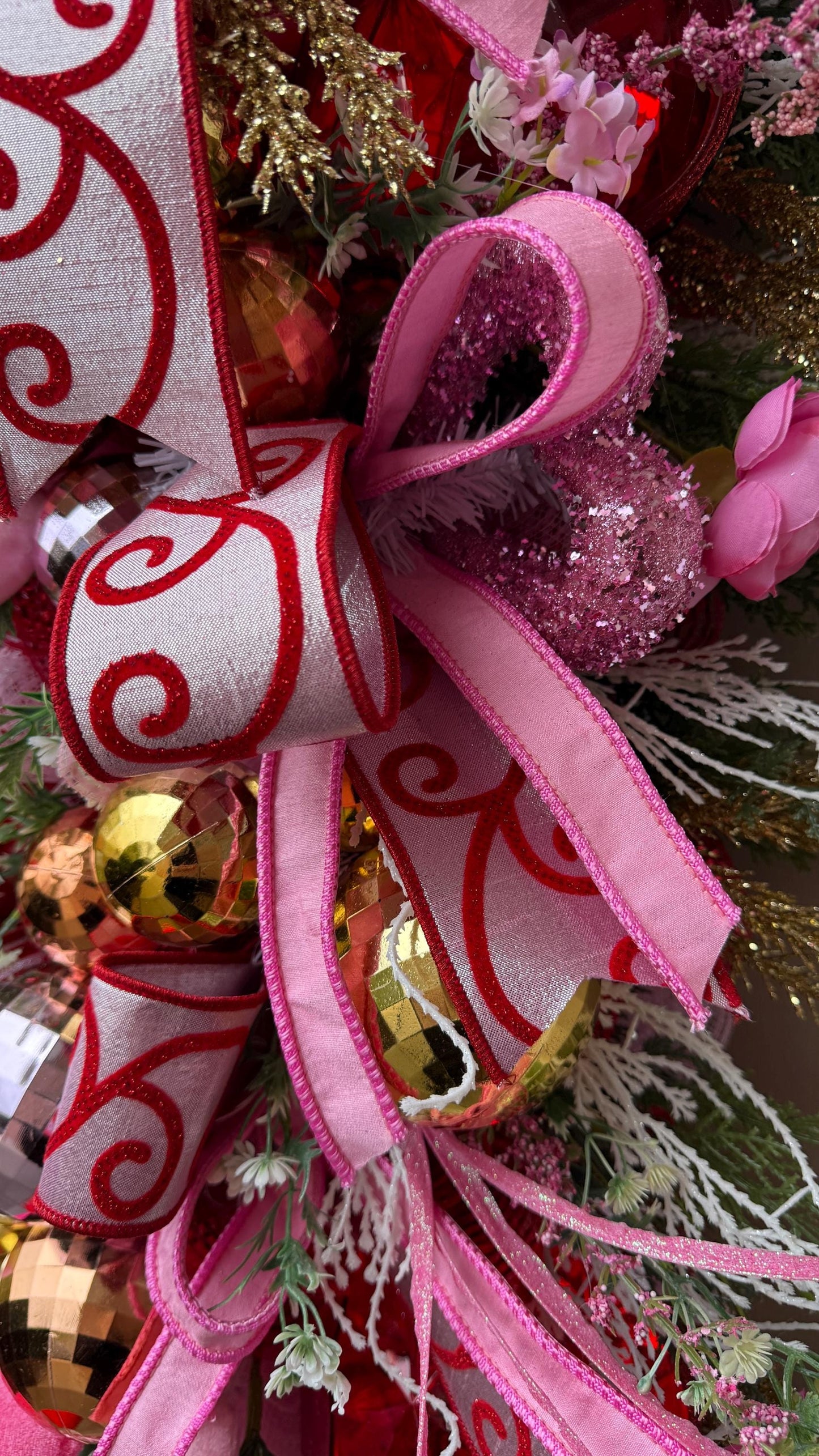 Jeweled Heart Valentine's Day Swag: Pink & Red Door Decor