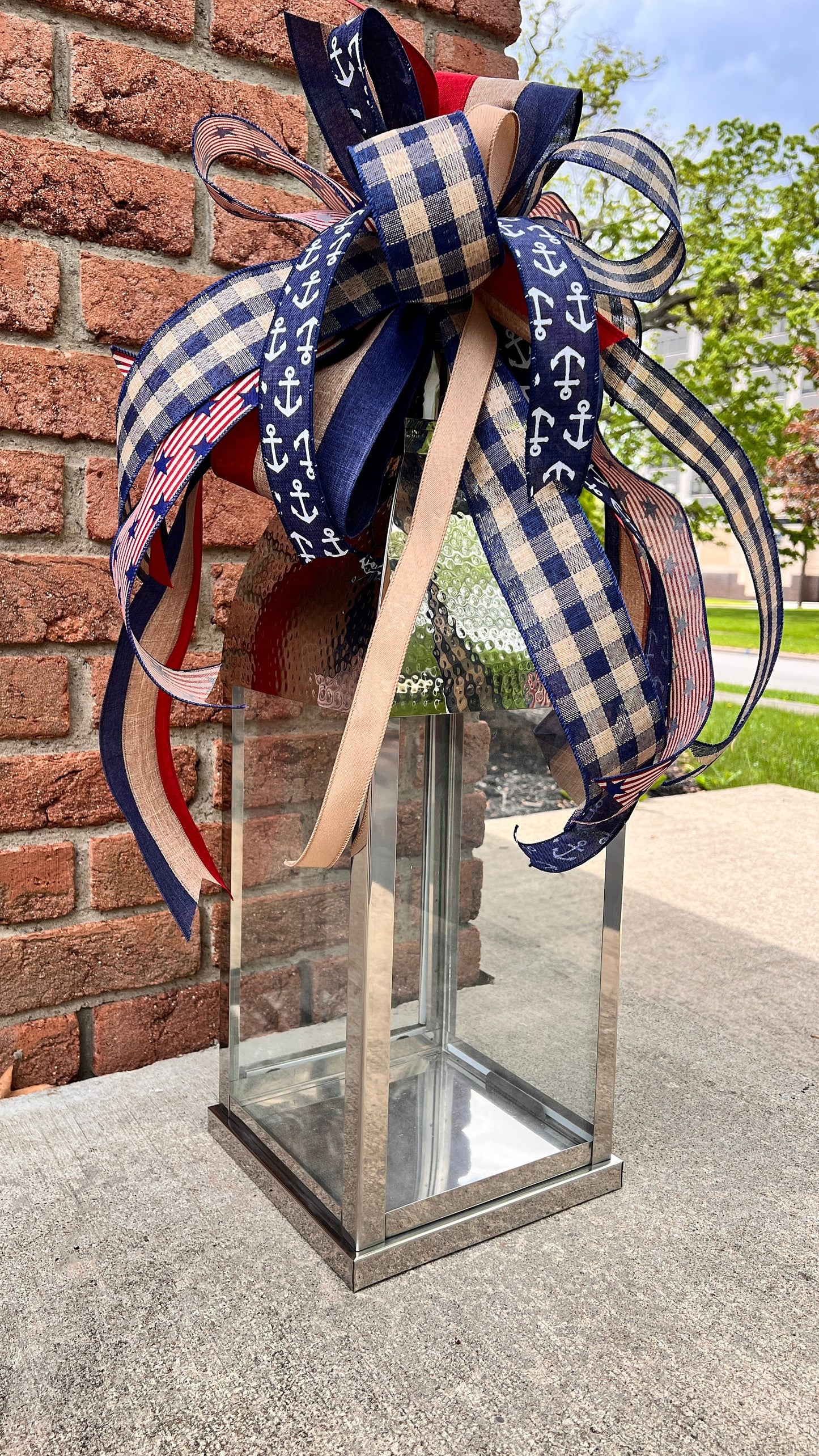Patriotic Anchor Bow: Stars and Stripes Summer Home Decor