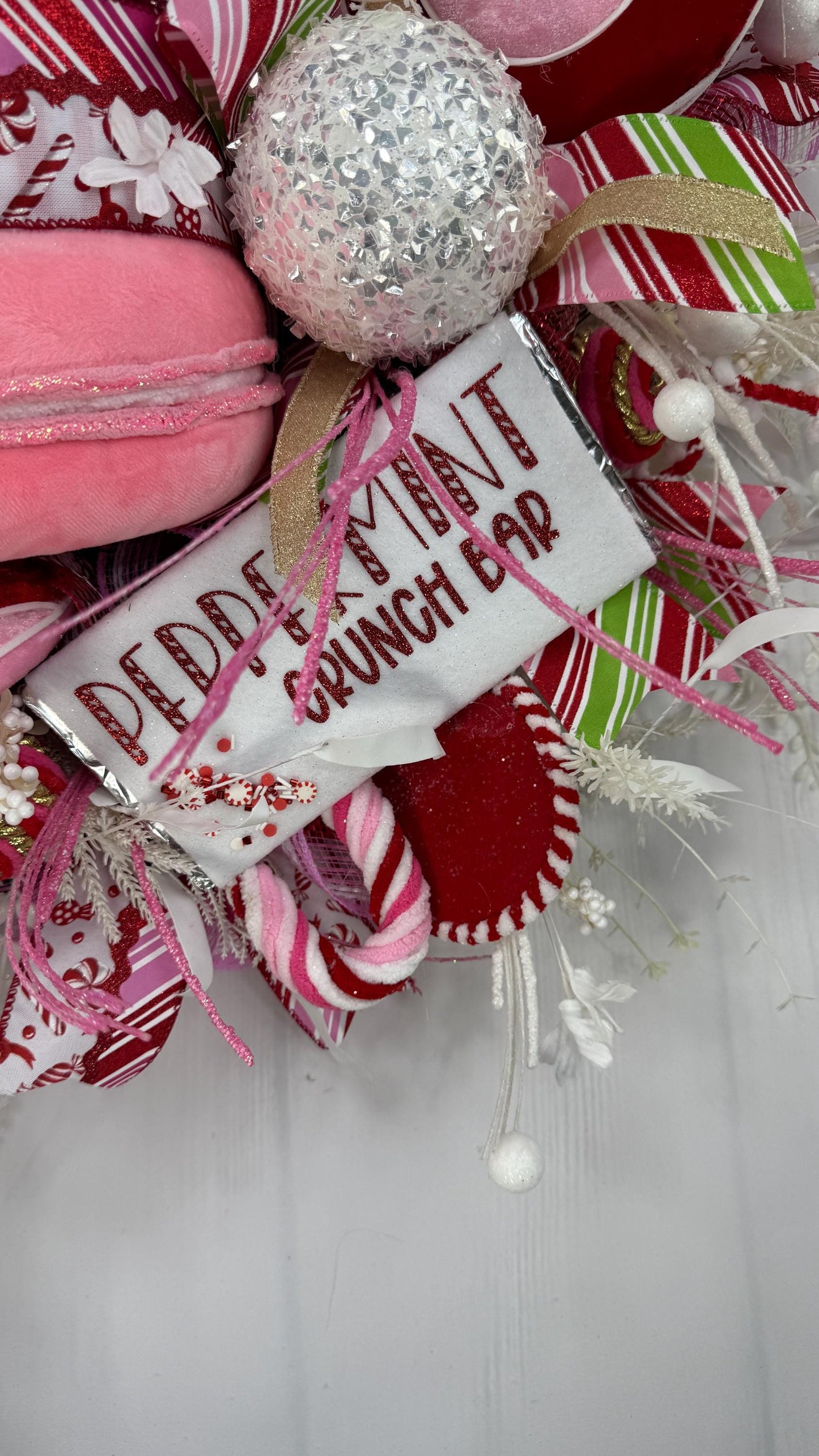 Snowman Wreath Peppermint Candy, Pink and Red Winter Decor, Holiday Hosting Decor
