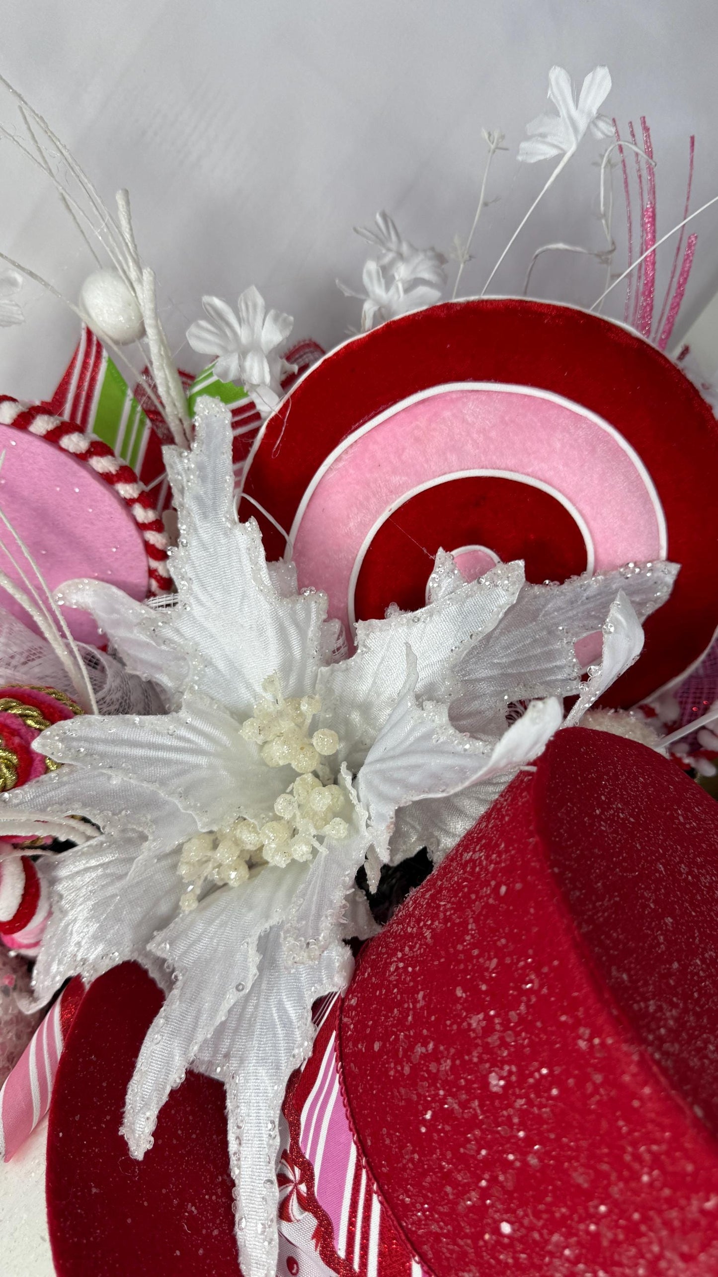 Snowman Wreath Peppermint Candy, Pink and Red Winter Decor, Holiday Hosting Decor
