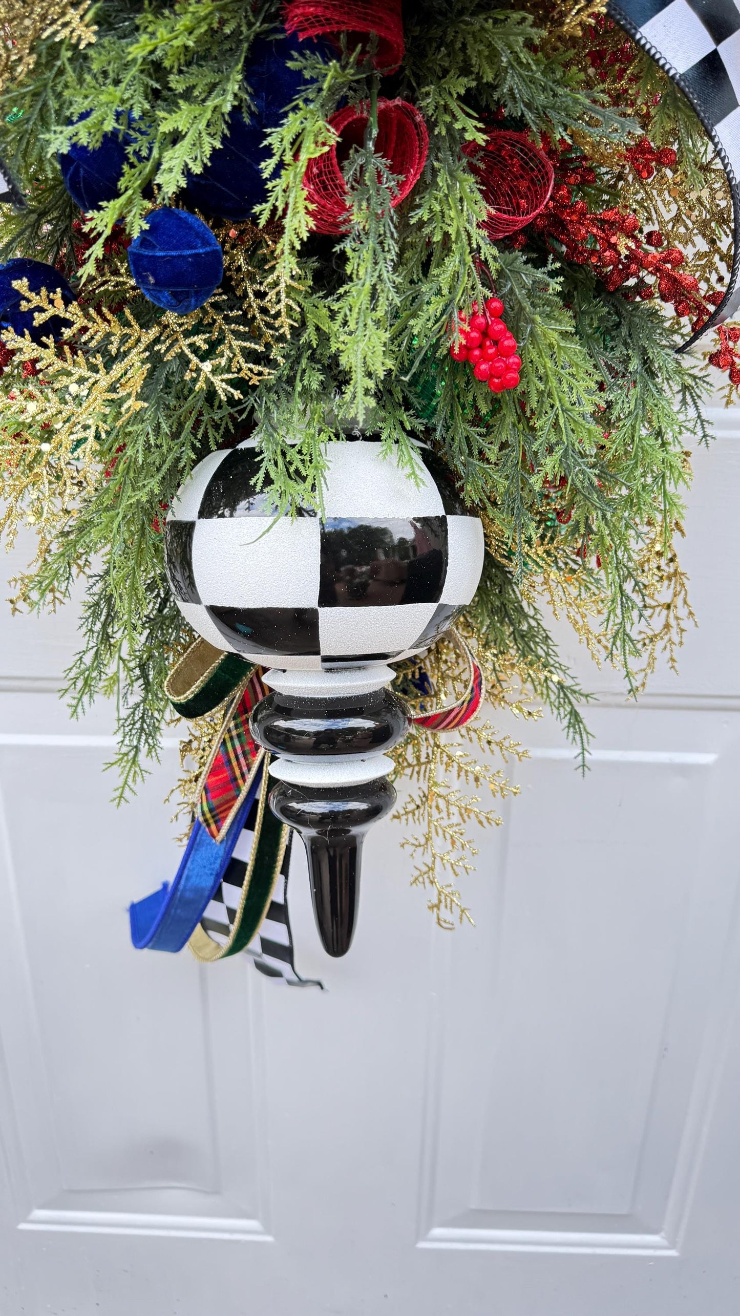 Oversized Luxury Christmas Swag with Velvet Accents, Jewel Details & Elegant Greenery