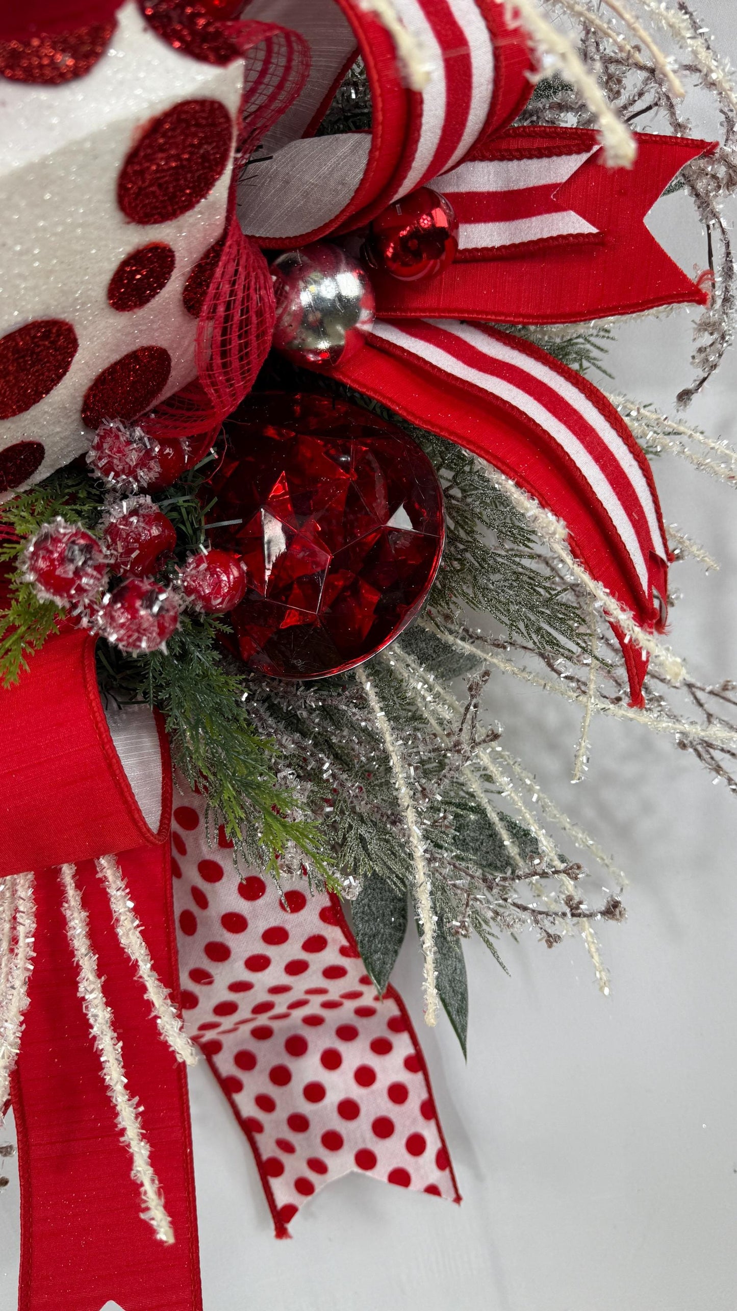 Red and White Christmas Wreath with Polka Dots, Gift Boxes, and Luxe Ribbon, Over the top Christmas Wreath, Winter Wreath, Jewel Wreath