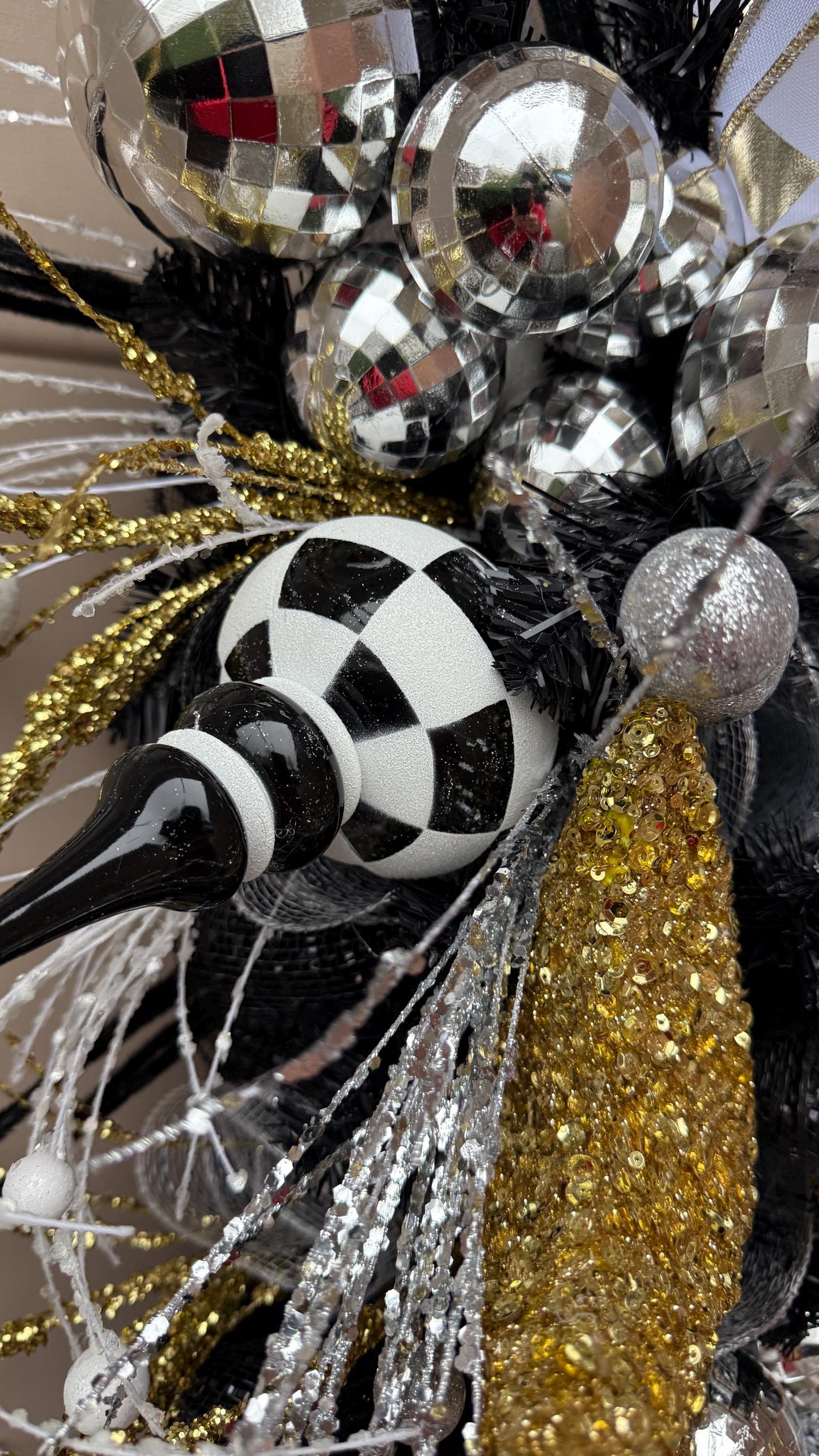 Black and Gold Party Swag: Glam Handmade Winter Decor January Door Decorations