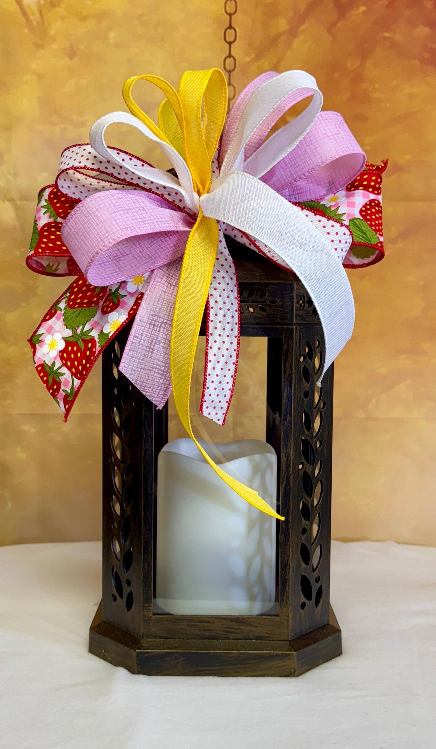 Strawberry Summer Bow: Red Gingham Party Decor (12 Inch)