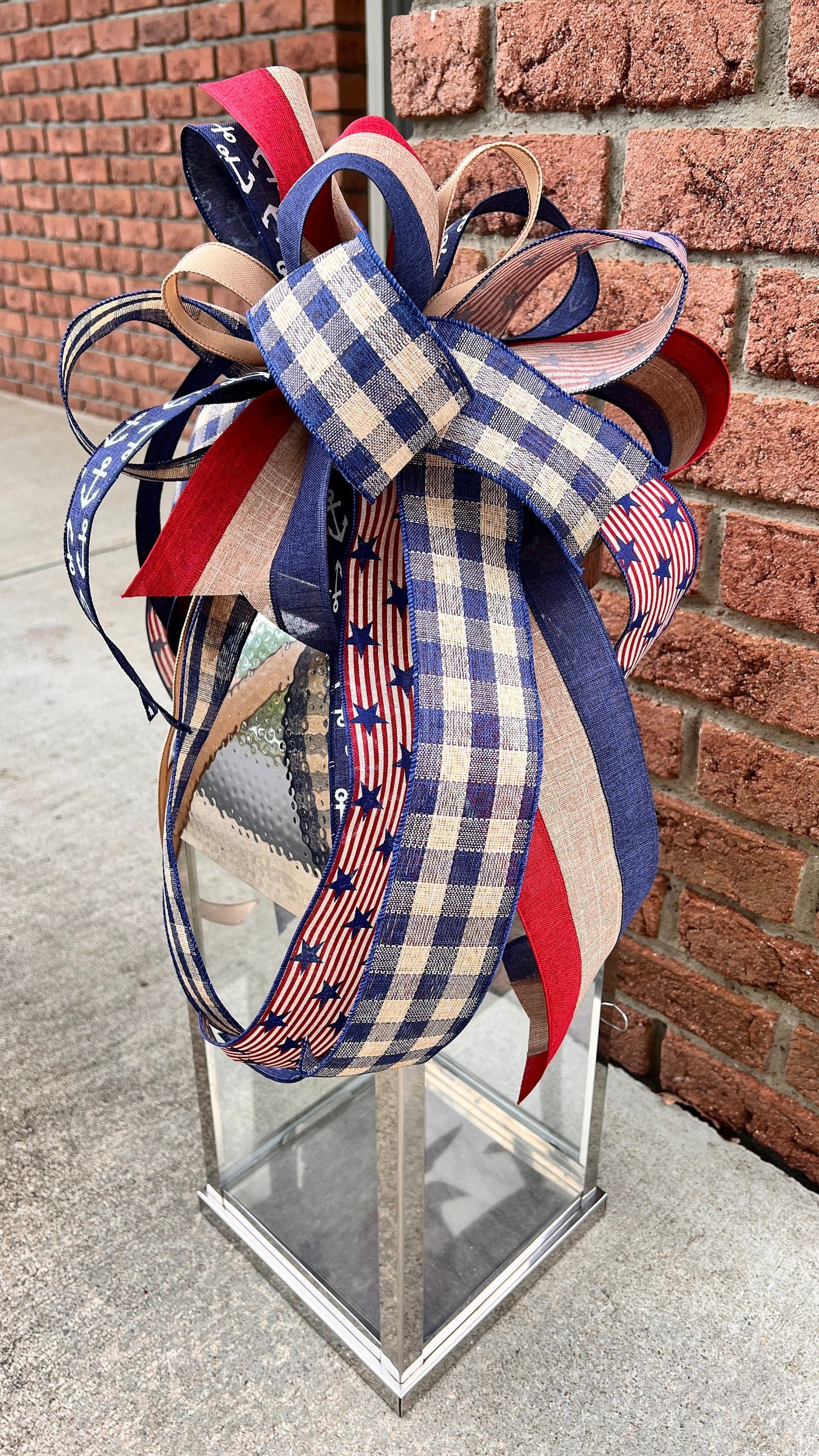 Patriotic Anchor Bow: Stars and Stripes Summer Home Decor