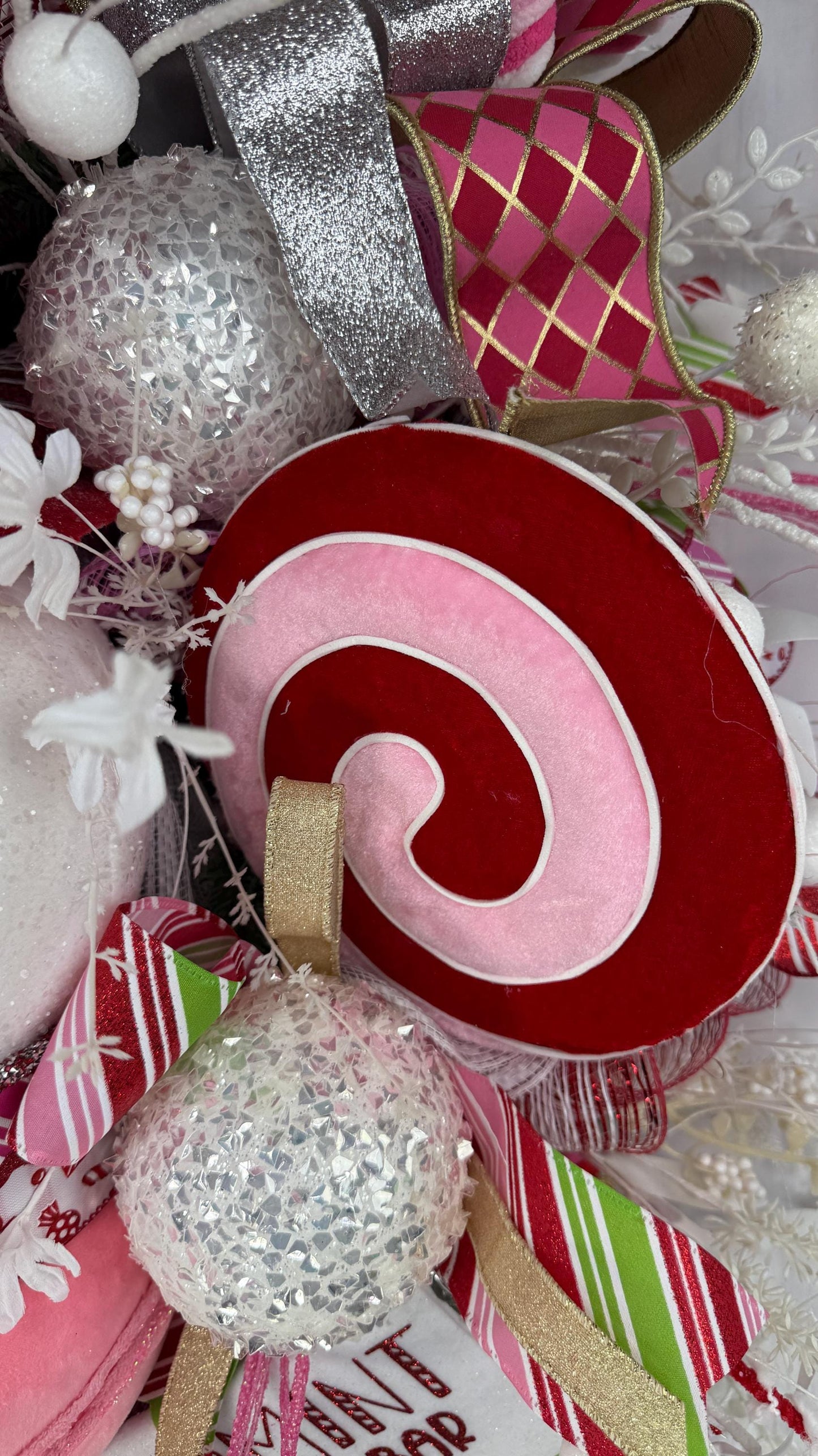 Snowman Wreath Peppermint Candy, Pink and Red Winter Decor, Holiday Hosting Decor