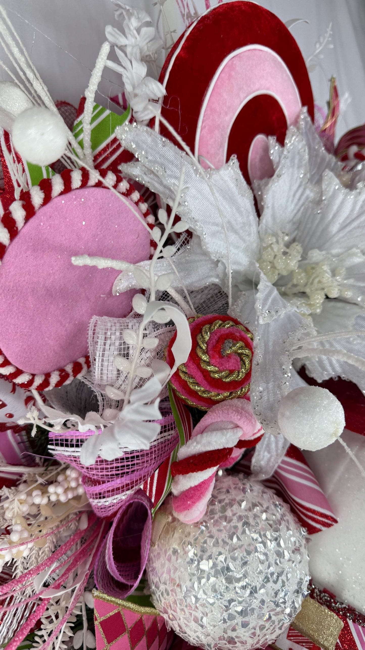 Snowman Wreath Peppermint Candy, Pink and Red Winter Decor, Holiday Hosting Decor