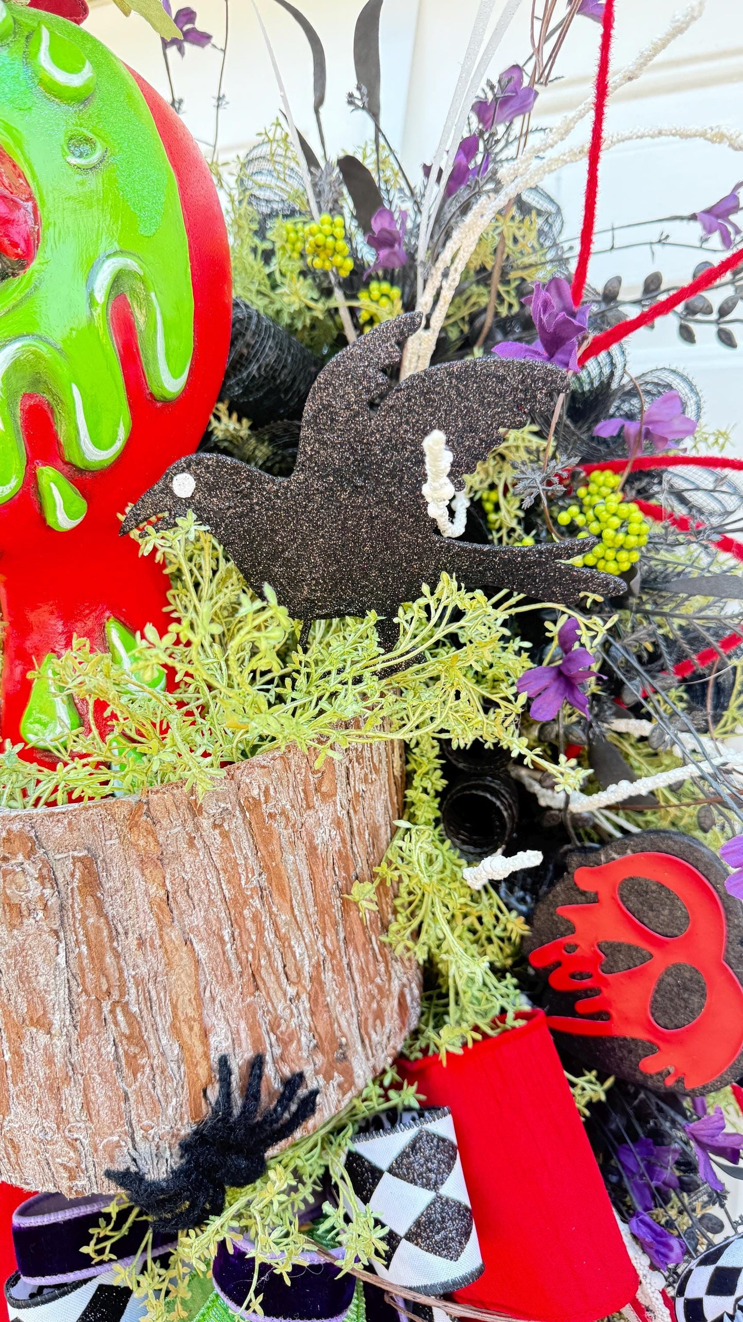 Oversized Monster Halloween Wreath: Gothic Green Face Decor