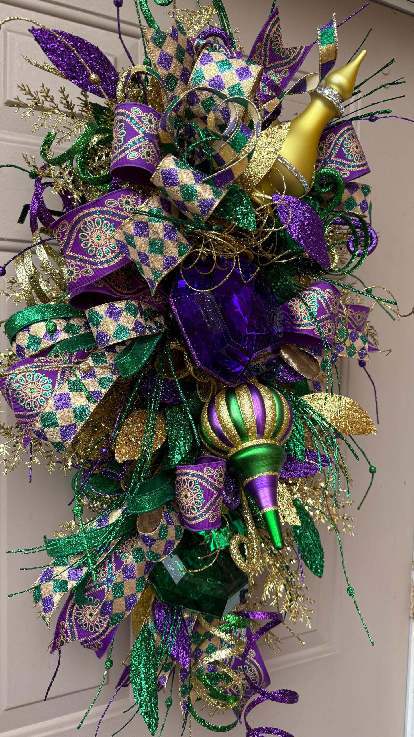 Mardi Gras Wreath Swag: Purple, Green, and Gold Fleur de Lis Decor