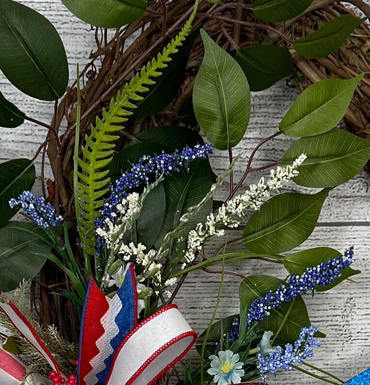 Patriotic red, white, blue wreath, Elegant Grapevine Wreath, Summer Patriotic Wreath, Patriotic Stars Wreath, July Fourth decor, USA decor