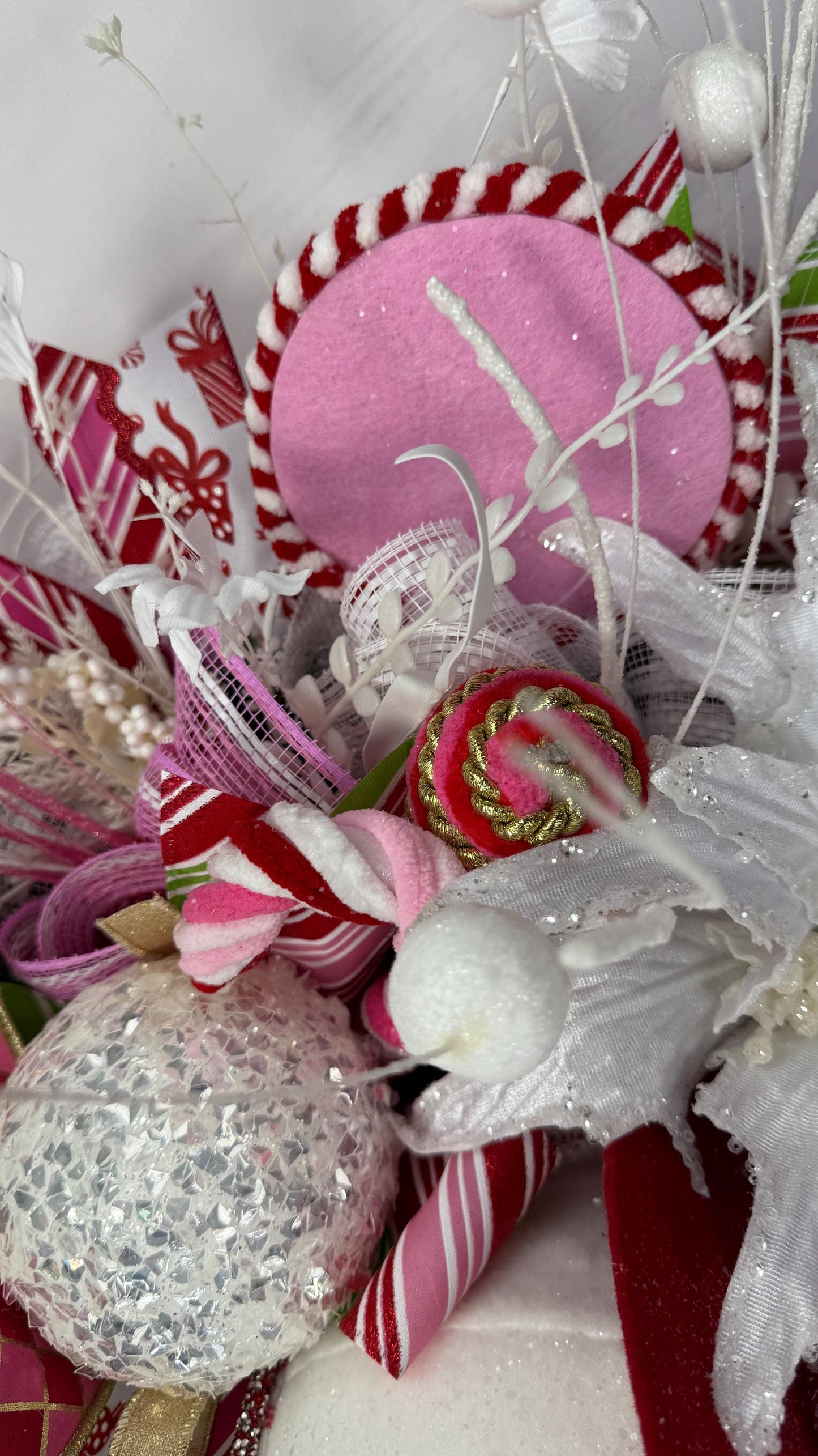 Snowman Wreath Peppermint Candy, Pink and Red Winter Decor, Holiday Hosting Decor