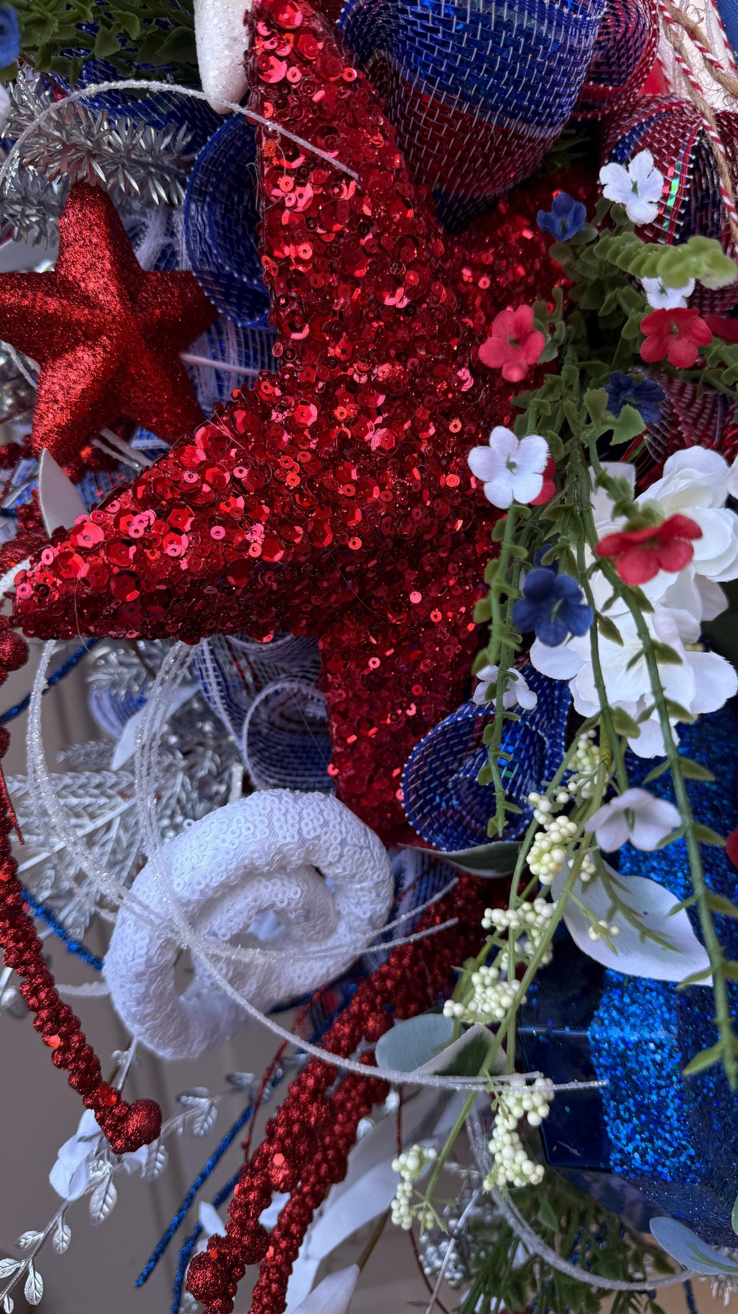 Patriotic Hot Air Balloon Wreath: 4th of July Americana Door Decor