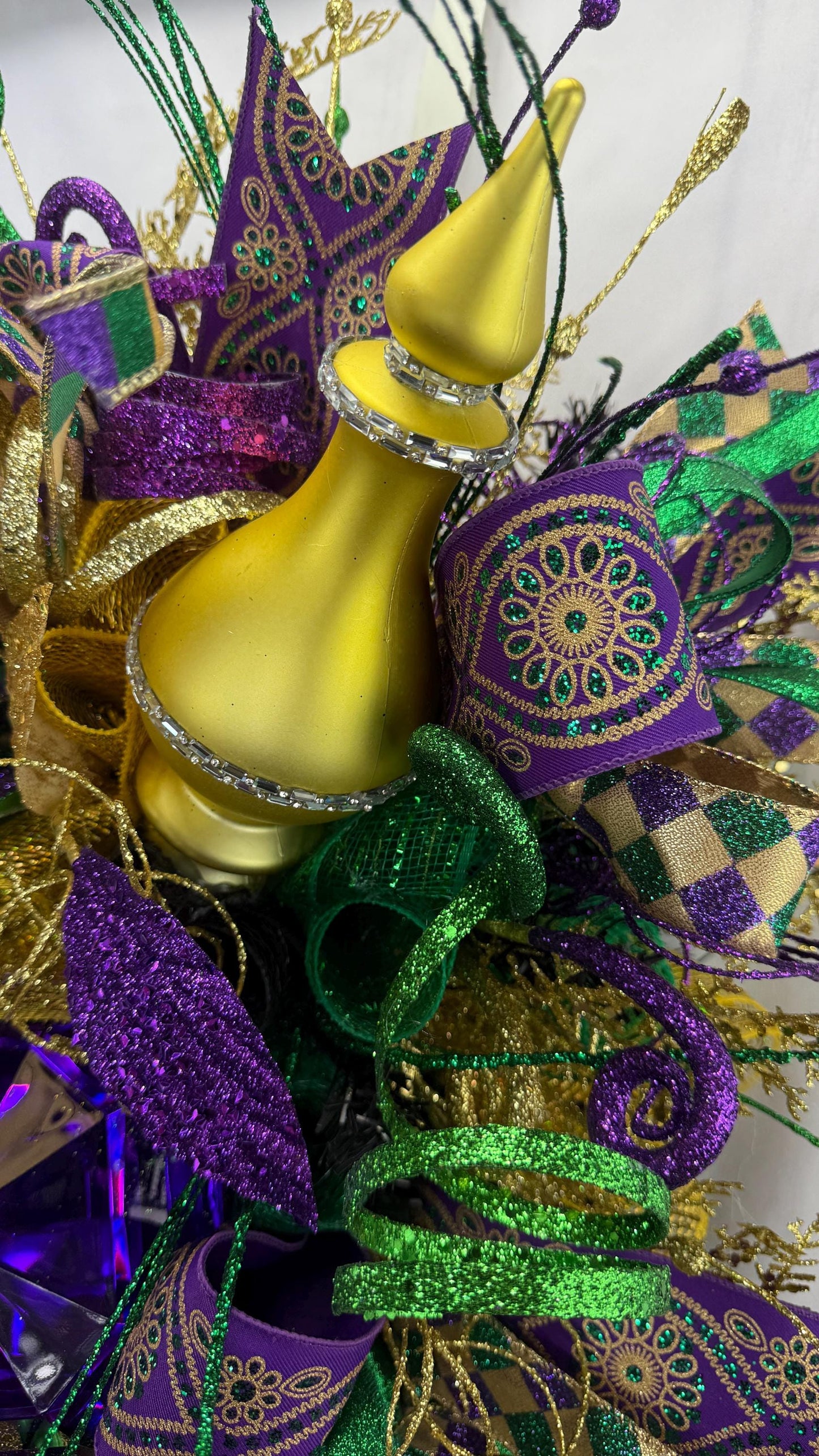 Mardi Gras Wreath Swag: Purple, Green, and Gold Fleur de Lis Decor