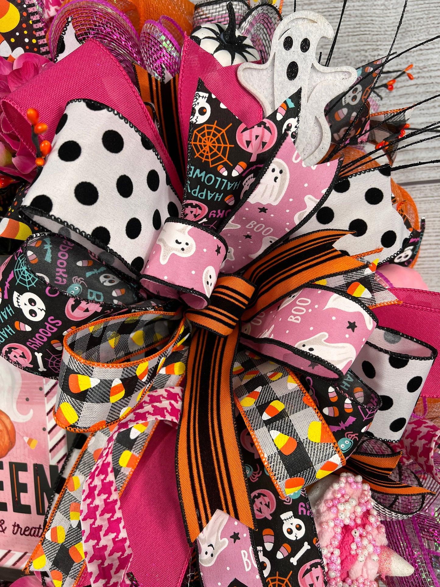 Pink Halloween Wreath: Handmade Spooky Ghosts & Pumpkins Decor