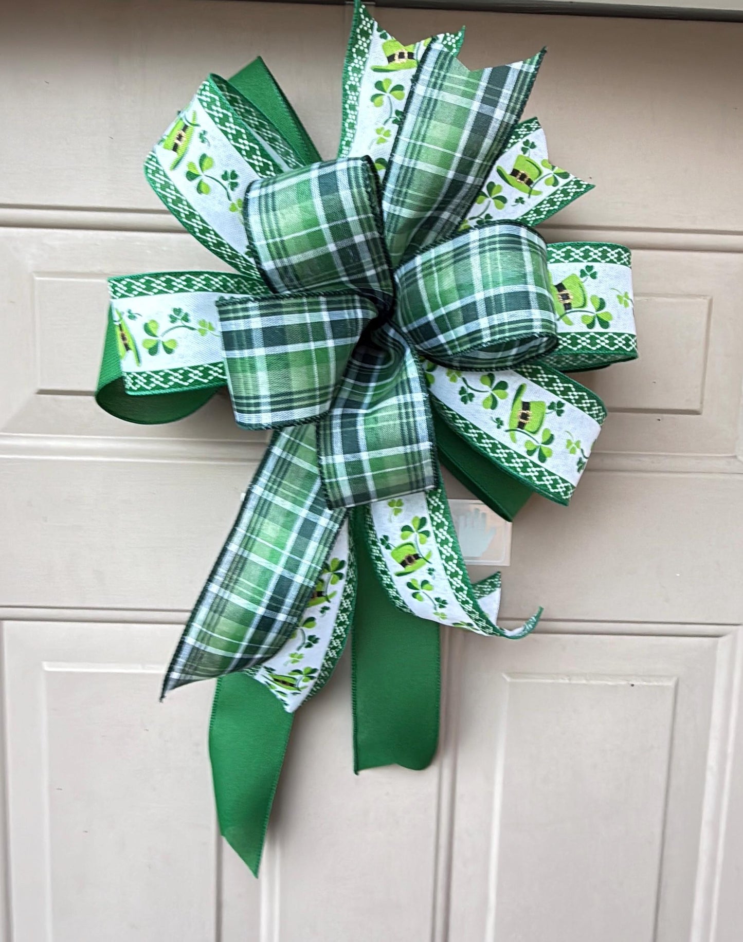 St Patrick’s Day Bow for Front Door, Green Plaid Shamrock Wreath Bow, Irish Decor, Leprechaun Ribbon Door Bow, Spring Wreath Accent